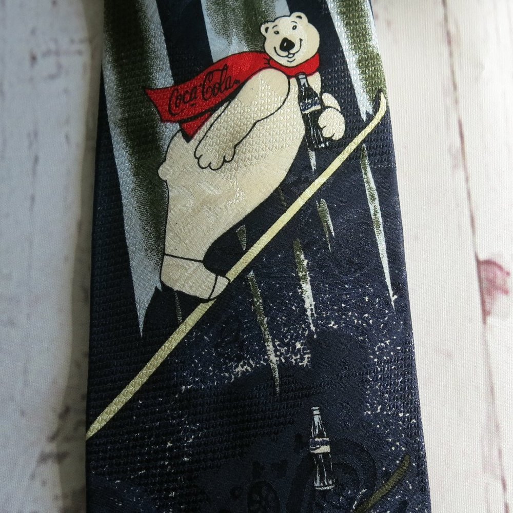 Coca Cola 1993 Vintage Retro Skiing Polar Bear Graphic All Silk Novelty Neck Tie